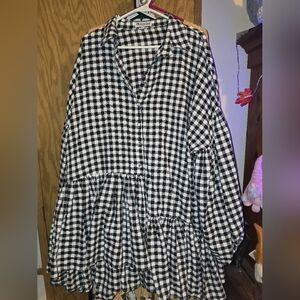 Bohemian Traders Black and White Bubble Midi Skirt